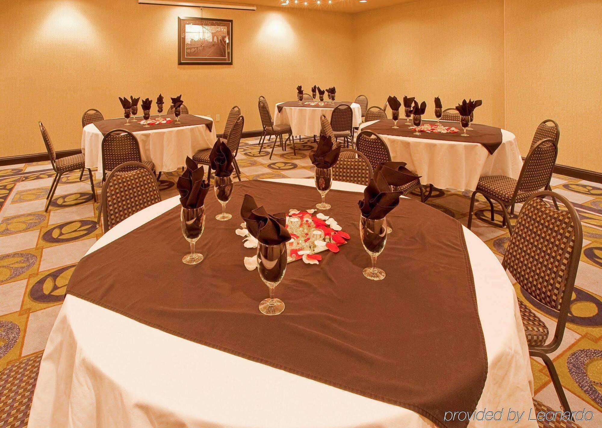 Hotel Doubletree By Hilton Worth Fossil Creek 4*